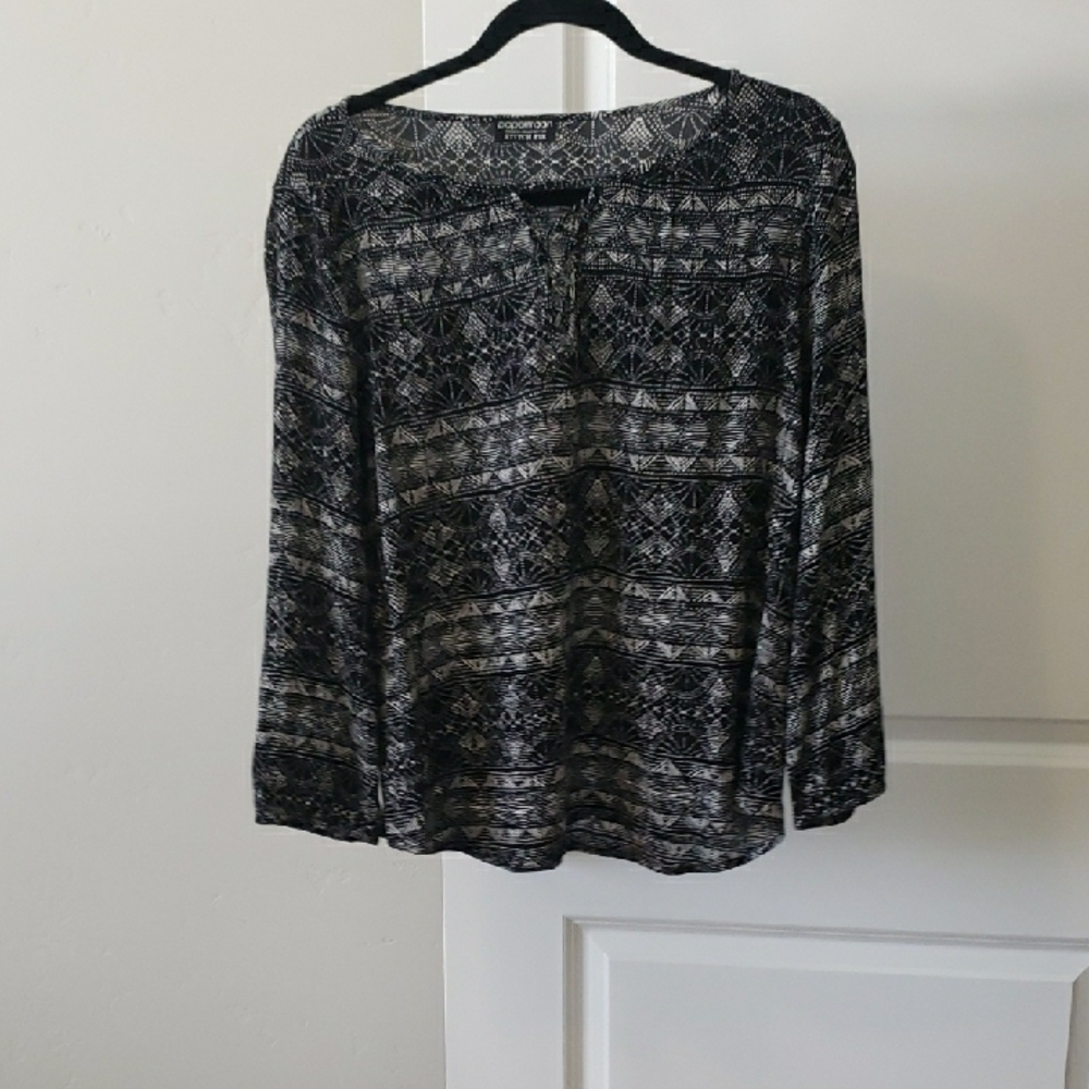 Chaps Black and White Women's Top